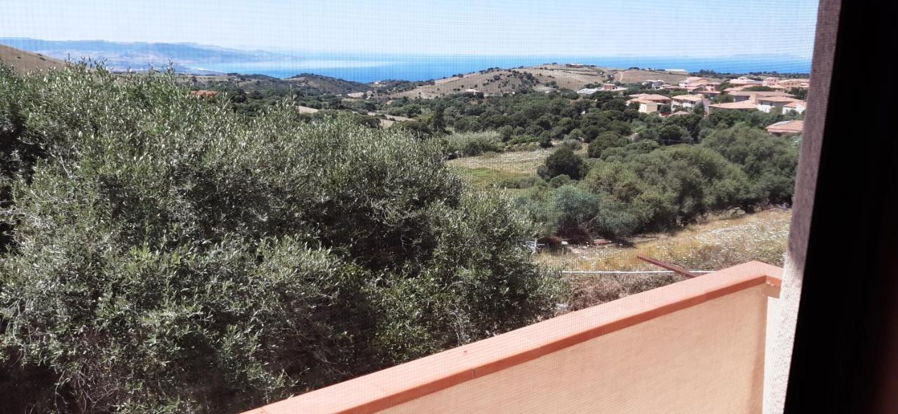 Trinità dʼAgultu Casa Vacanza Costa Rossa Vista Mare מראה חיצוני תמונה