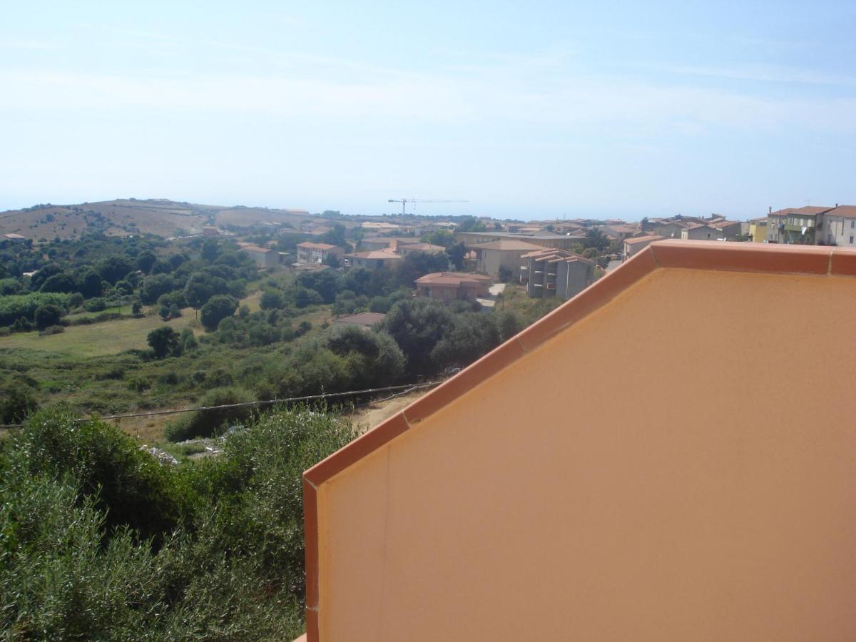 Trinità dʼAgultu Casa Vacanza Costa Rossa Vista Mare מראה חיצוני תמונה